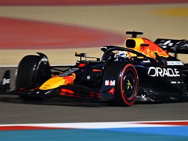 Max Verstappen Akui Kalah Cepat! Apa Rahasia Kecepatan Mobil Mclaren Di F1 Gp Baku 2025?